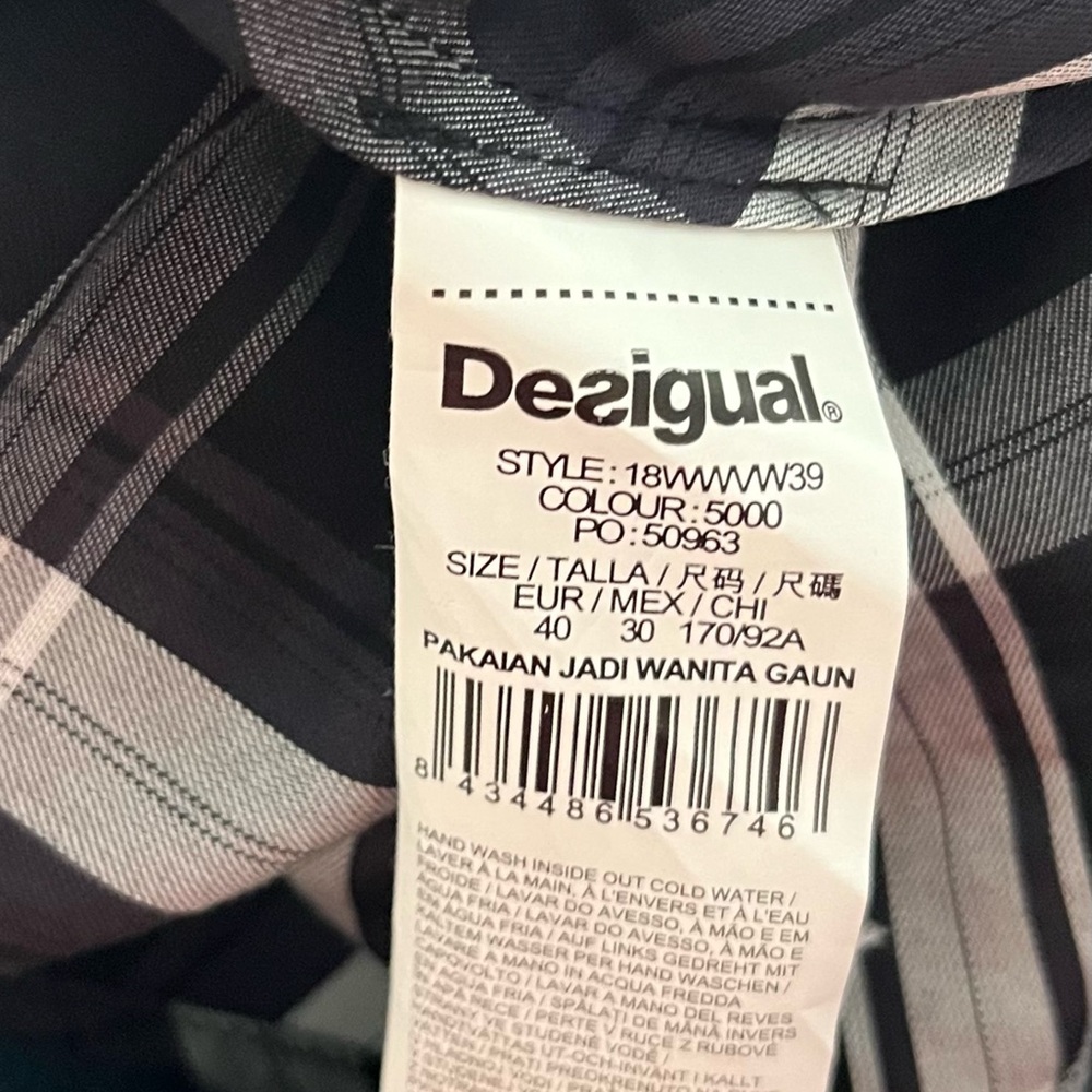 Desigual Navy, Black and‎ White Asymmetrical Button Down Plaid Dress Size Medium - Picture 10 of 11